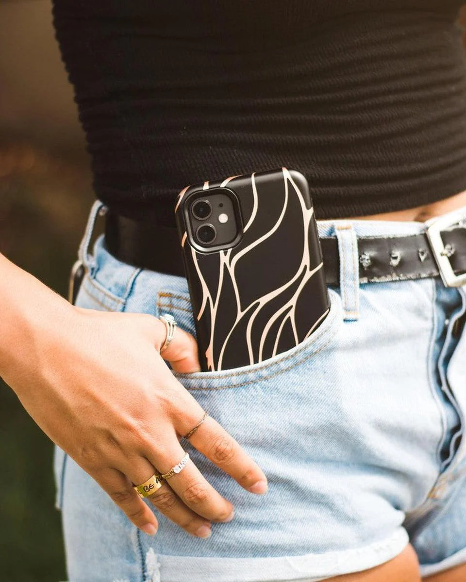 Midnight Ride | Black and Gold Metallic Waves Case - Image 39