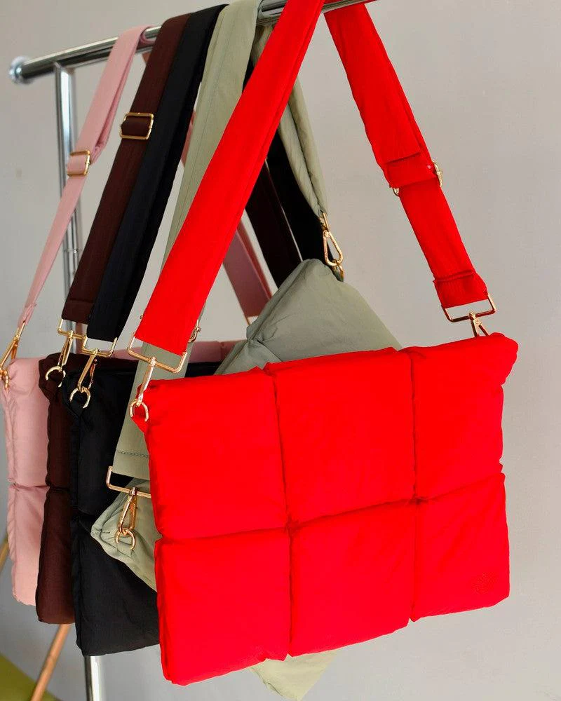 Cloud Carryall | Cherry - Image 10