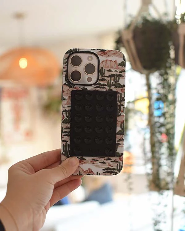 Grippy | Black Silicone Suction Phone Mount with MagSafe - Image 9