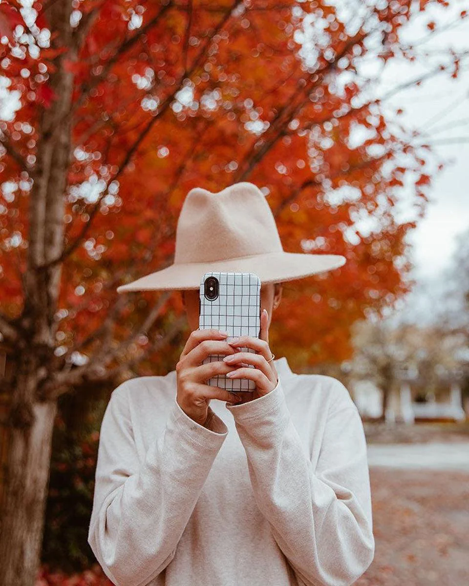 Off the Grid | White & Black Lined Case - Image 56