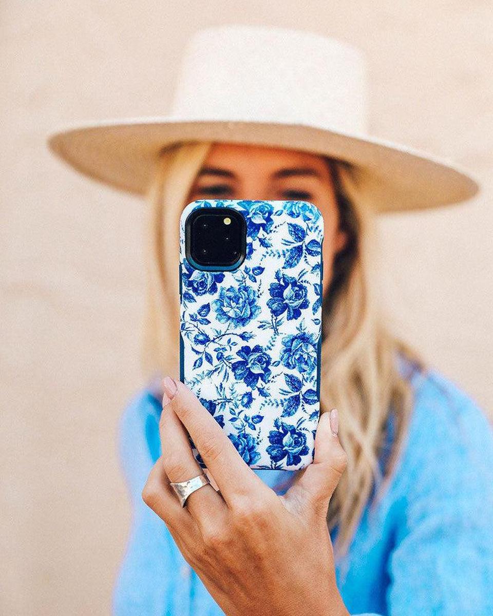 Rose to Fame | Blue & White Rose Floral Samsung Case - Image 10