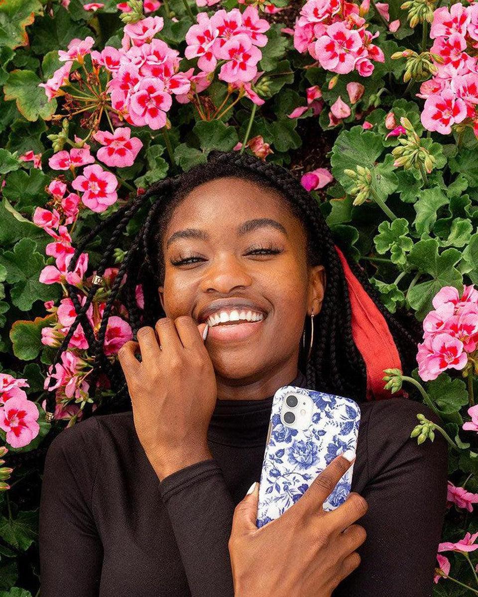 Rose to Fame | Blue & White Rose Floral Samsung Case - Image 11